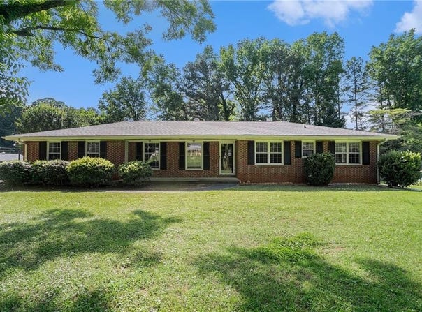 1663 Pounds Road SW, Stone Mountain, GA 30087