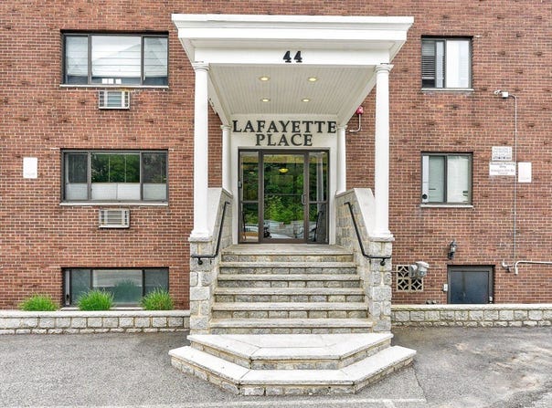 44 Lafayette Ave, Chelsea, MA 02150