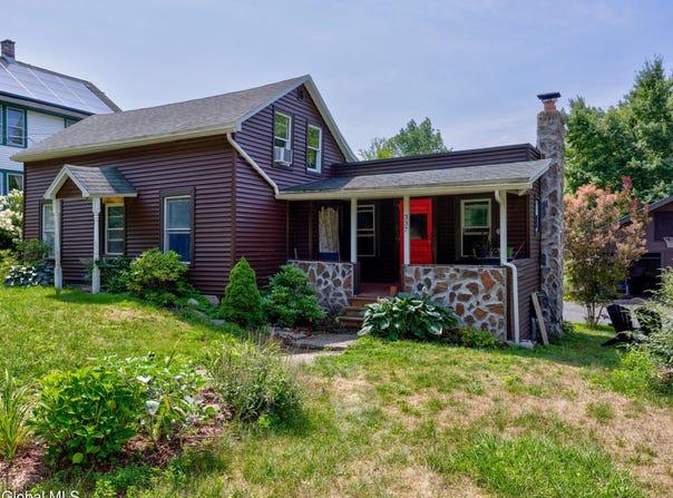337 Hoags Corners Road, Nassau, NY 12018