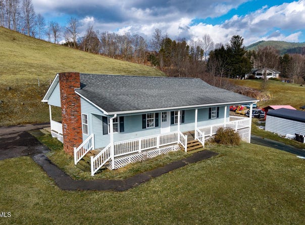 7215 N Us Highway 421, Vilas, NC 28692