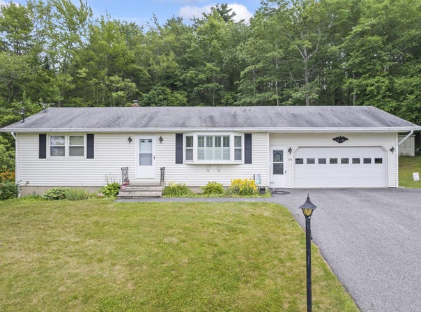 150 Rideout Avenue, Lewiston, ME 04240