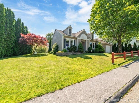 30 Ascot Lane, Torrington, CT 06790