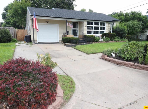 2160 N I Street, Fremont, NE 68025