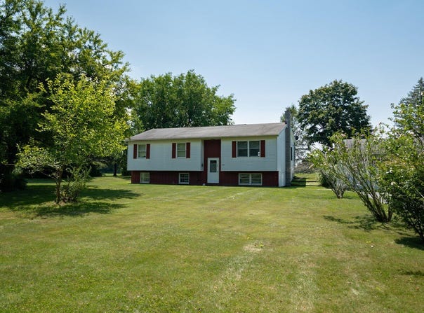 1042 Co Rte 22, Ghent, NY 12075