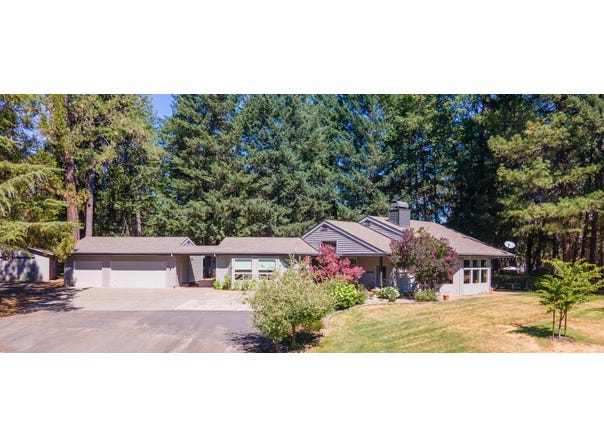 622 Wildflower Drive, Merlin, OR 97532