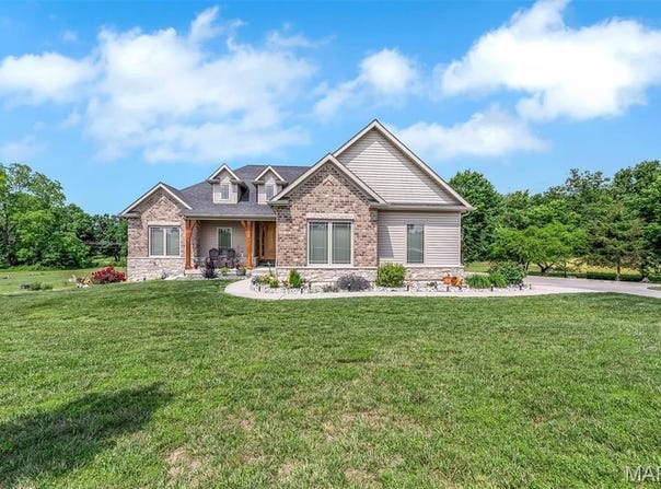 3 Davinci Court, Moscow Mills, MO 63362