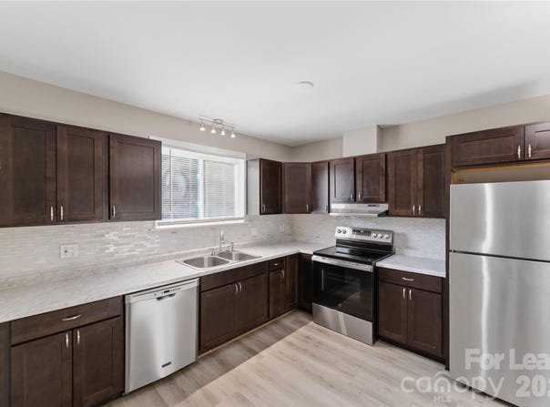 2405 Greenland Avenue, Charlotte, NC 28208