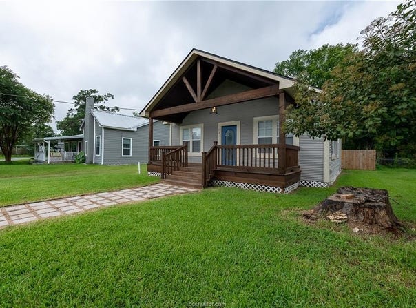 203 North Texas Street, Madisonville, TX 77864