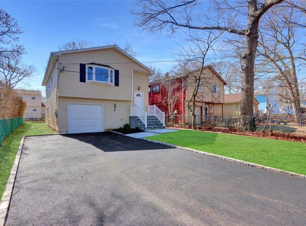 150 Moriches Avenue, Mastic, NY 11950