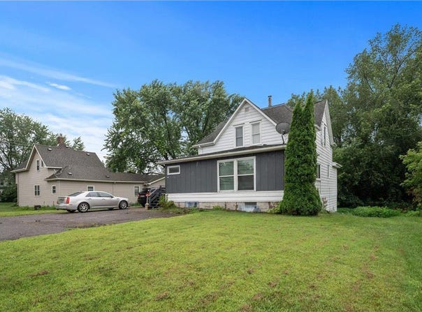 521 3rd Avenue SW, Cambridge, MN 55008