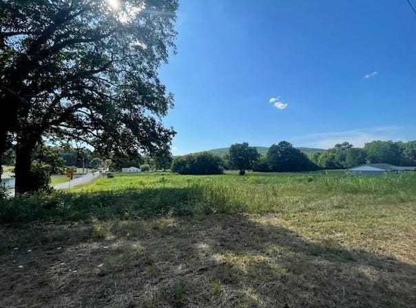 Carbondale Road, DALTON, GA 30721