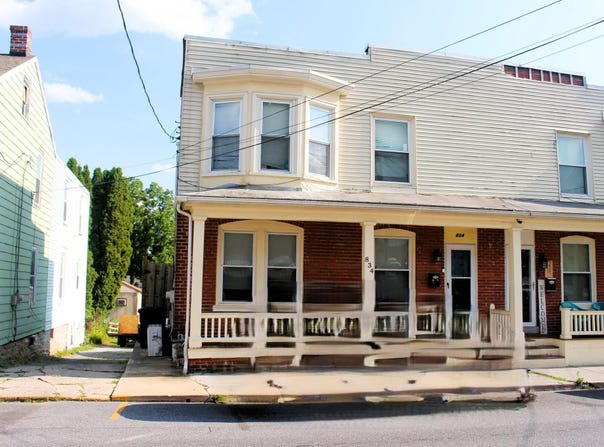 834 LOCUST Street, LEBANON, PA 17042