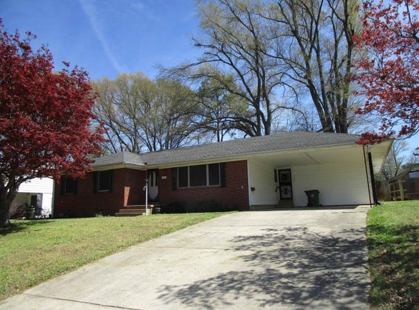 7202 RENDA St, Millington, TN 38053
