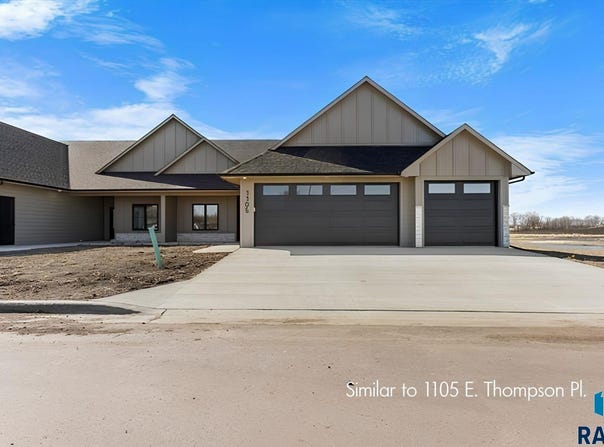 1215 E Thompson Pl, Tea, SD 57064