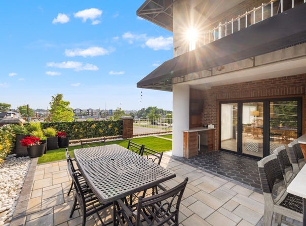 355 South Broadway, Lexington, KY 40508