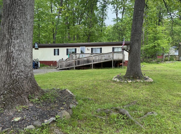 194 Bariton Court, Bartonsville, PA 18321