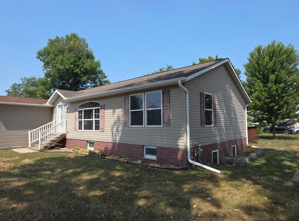 212 1st Street S, Royalton, MN 56373
