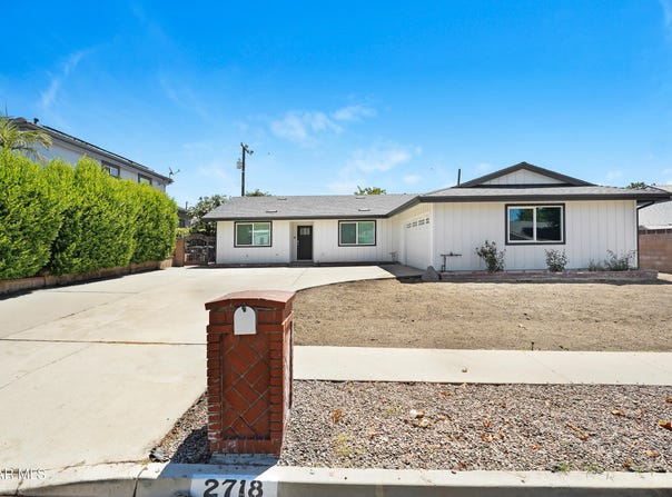 2718 Licia Place, Simi Valley, CA 93065