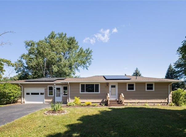38 Friel Road, Henrietta, NY 14623