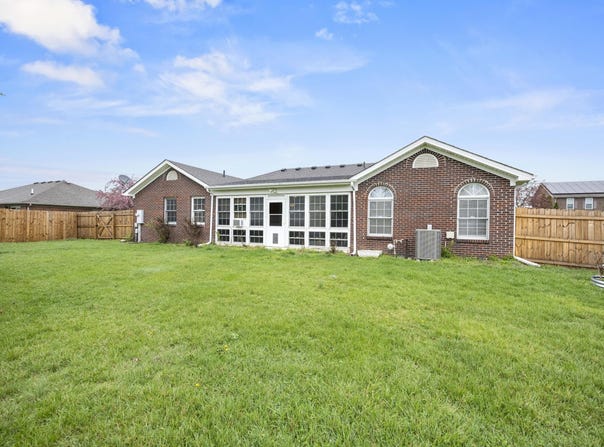 118 General Cleburne Drive, Richmond, KY 40475