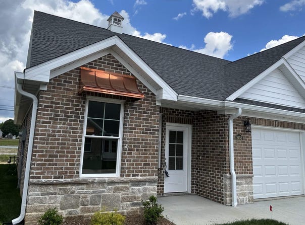 8458 Bell Crossing Drive, Newburgh, IN 47630