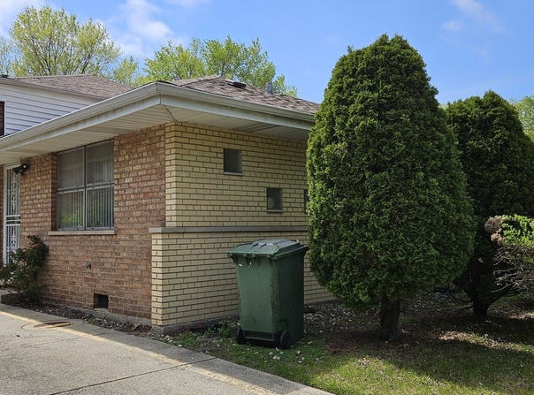 14842 Shepard Drive, Dolton, IL 60419