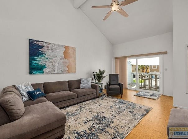 118 E Esperanza Ave., South Padre Island, TX 78597