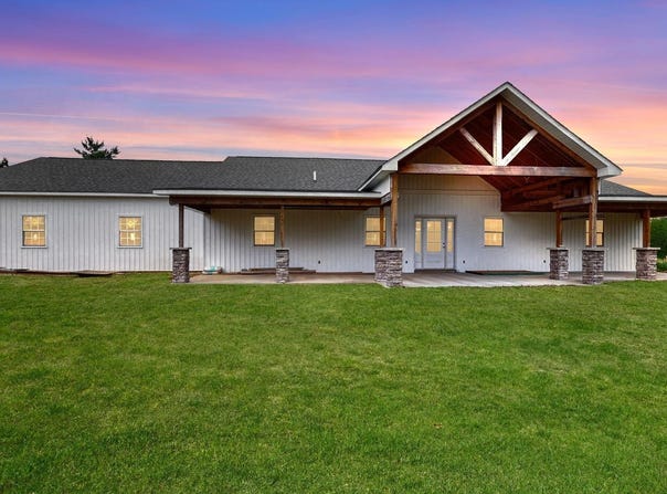 226 Douglas Rd, Murray, KY 42071