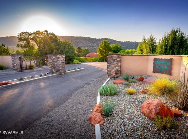 16 Chrysona Lane, Sedona, AZ 86336