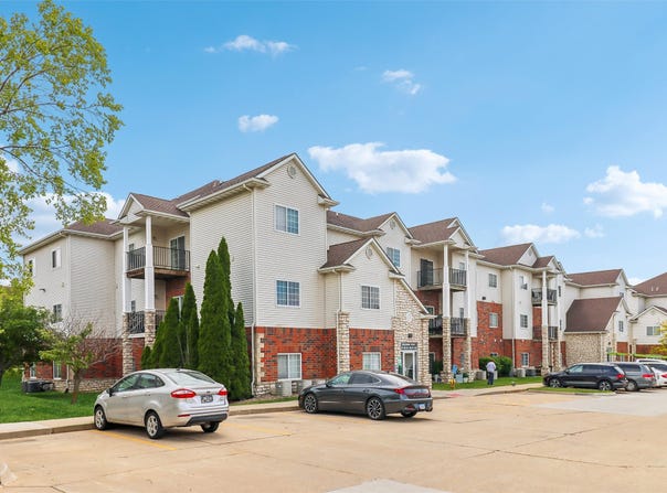 6255 Beechtree Drive, West Des Moines, IA 50266