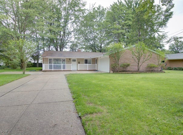 2764 Walter Road, Westlake, OH 44145