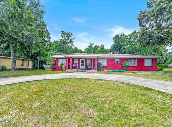 112 Olson Avenue, Long Beach, MS 39560