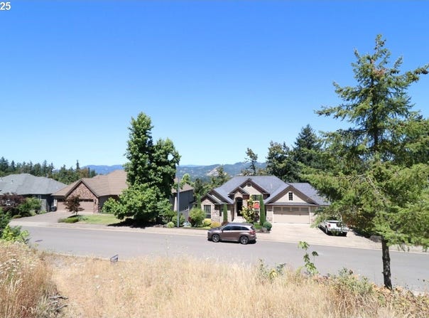 6225 FOREST RIDGE RD, Springfield, OR 97478
