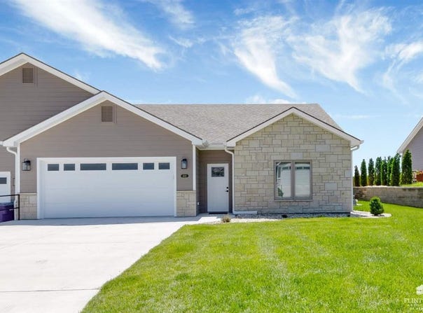 4115 Scenic Crossing, Manhattan, KS 66503