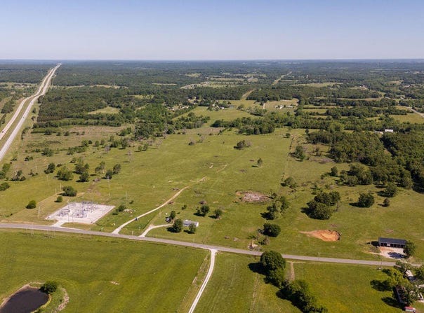 State Highway B, Bolivar, MO 65613