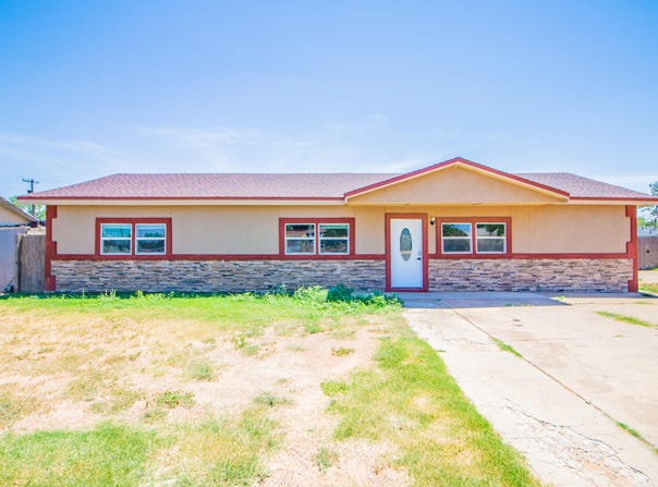 1104 Tahoka Road, Brownfield, TX 79316