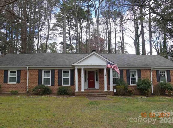 910 Parham Street, Henderson, NC 27536