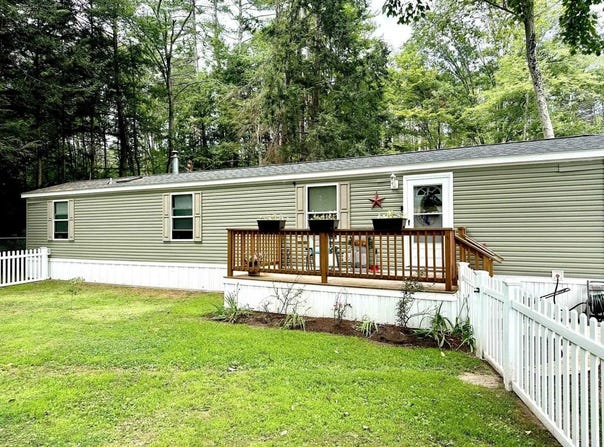 6 Cardinal Circle, Keene, NH 03431