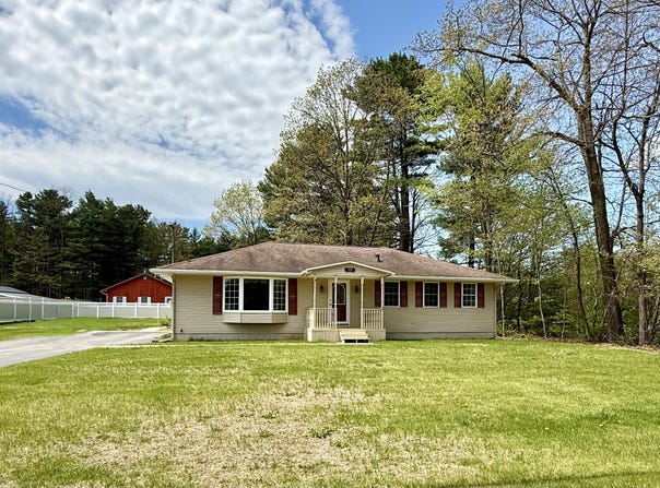 73 Rand Hill Road, Morrisonville, NY 12962