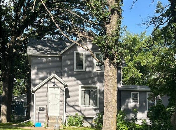 511 3rd Street NE, Waseca, MN 56093