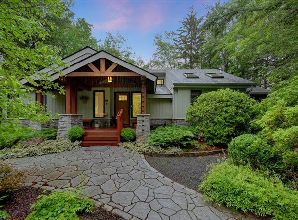 119 Tanglewood Drive, Pocono Pines, PA 18350