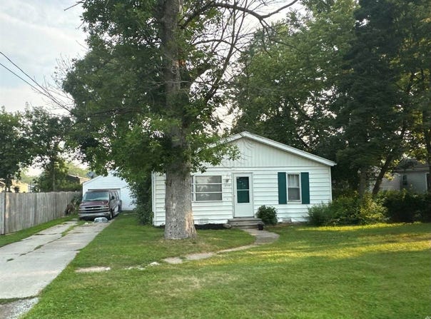 2799 Longview Avenue, Saginaw, MI 48601