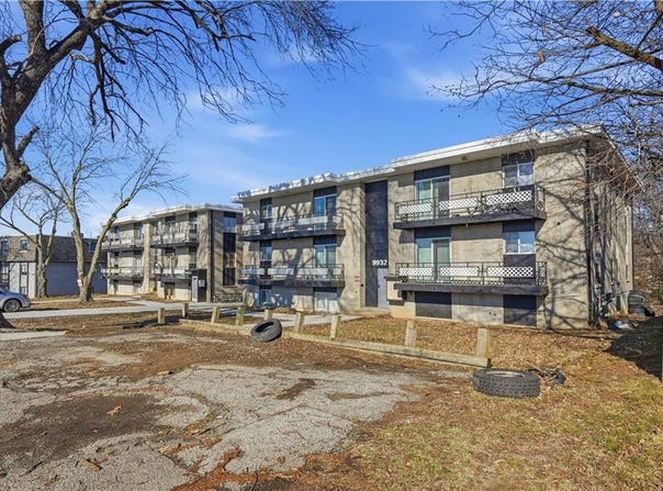 9930 E 36th Street S, Independence, MO 64052