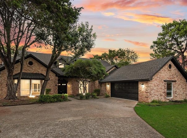 811 Cobblestone Court, Cedar Hill, TX 75104