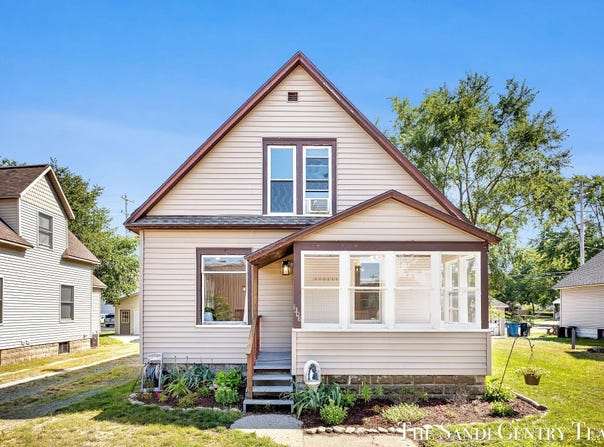 1308 Fulton Avenue, Grand Haven, MI 49417