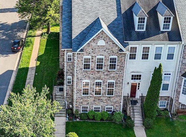 401 YORKSHIRE RIDGE CT, PURCELLVILLE, VA 20132