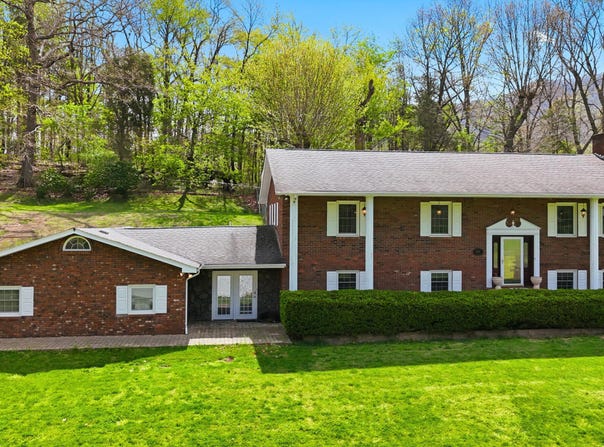 64 Dye Drive, Lebanon, VA 24266