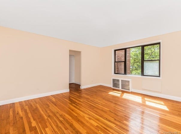 6485 Broadway, Bronx, NY 10471
