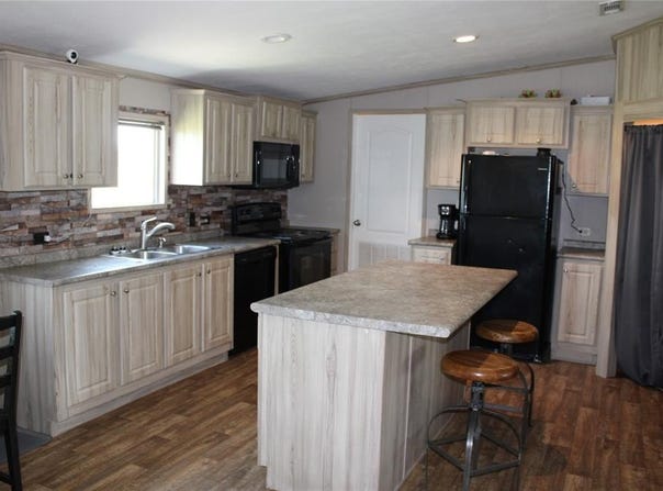 130 Geronimo Street, Ferris, TX 75125