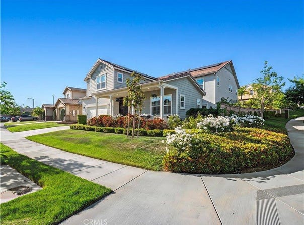 22385 Midtown Court, Saugus, CA 91350